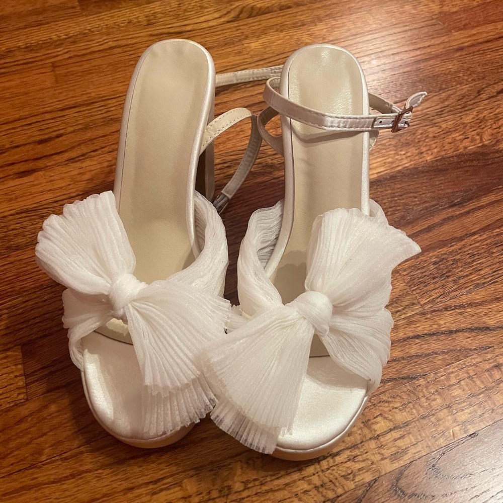 Bow High Heel